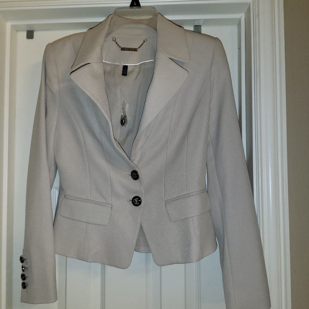 NEW! hite House Black Market blazer